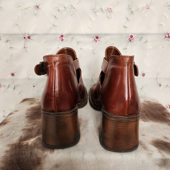 Vintage Italian Leather Fisherman Loafers - Picture 10 of 14